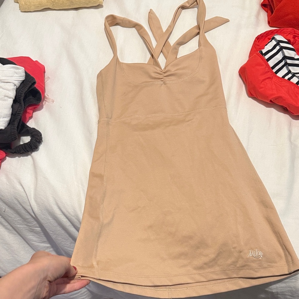 Mika Yoga Wear Nude/Tan Crossback Athletic Top Medium